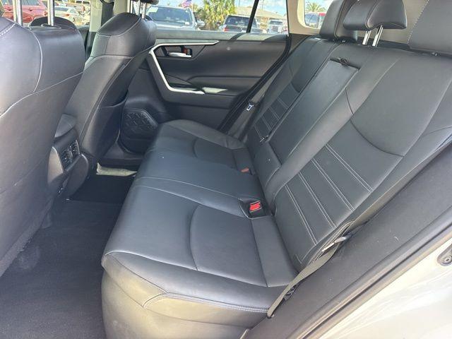 Toyota Rav4 Hybrid Xle Premium In Hollywood Fl | Jtmb6Rfv4Nd068378 | Toyota Of Hollywood'S Amazinn Used Car - Thumbnail 11