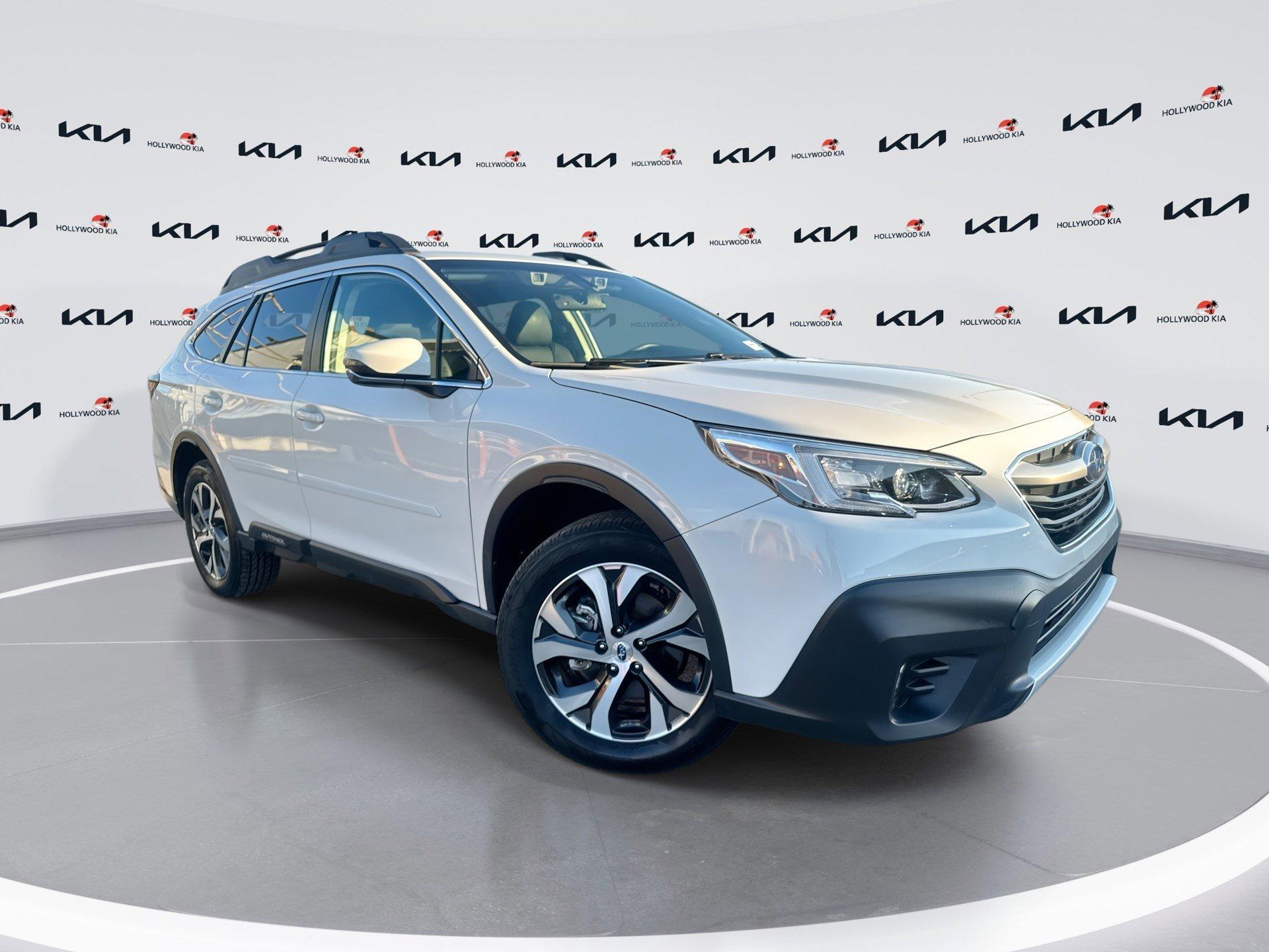 Subaru Outback Limited - Thumbnail 2