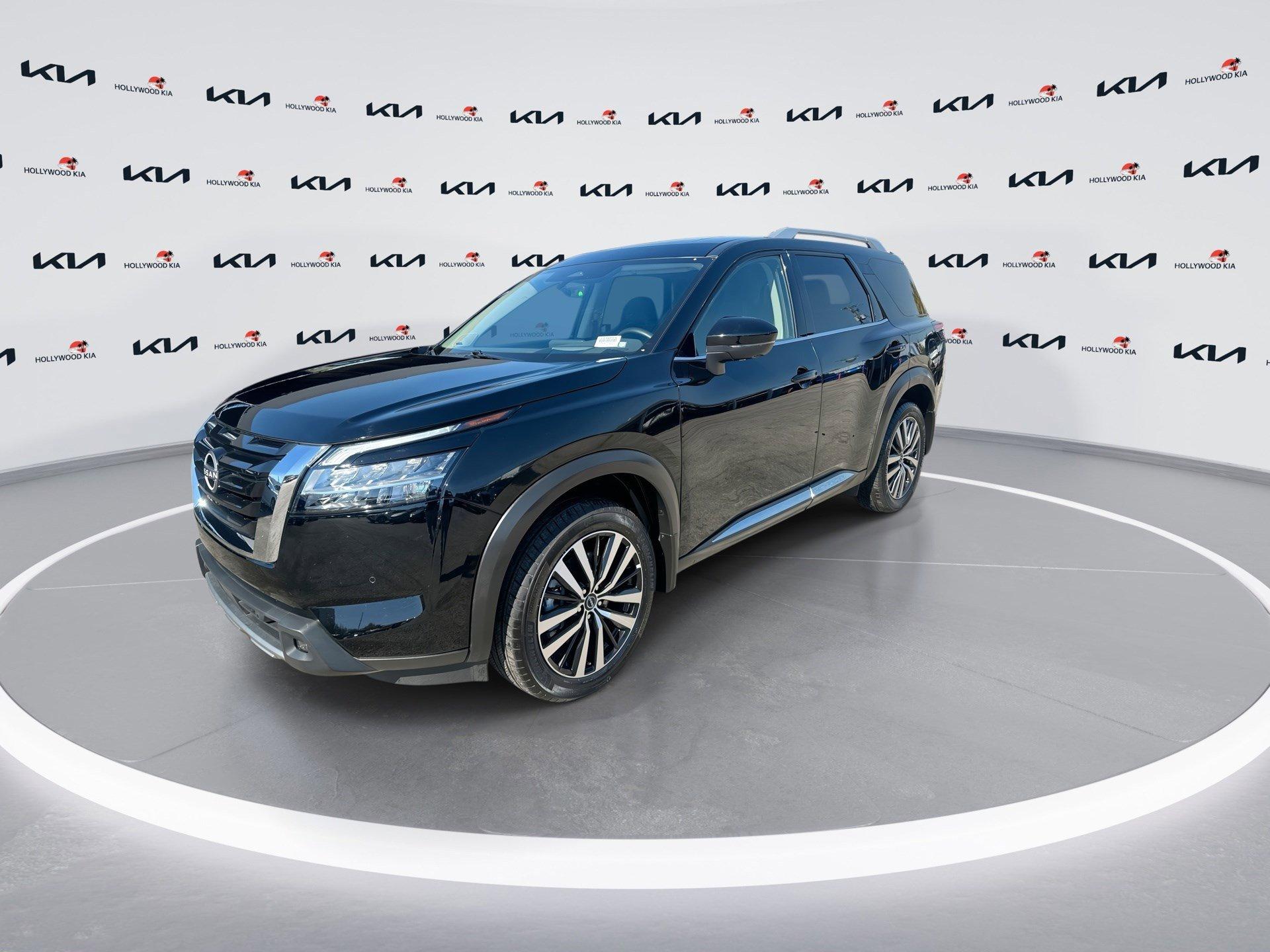 Nissan Pathfinder Platinum - Thumbnail 5