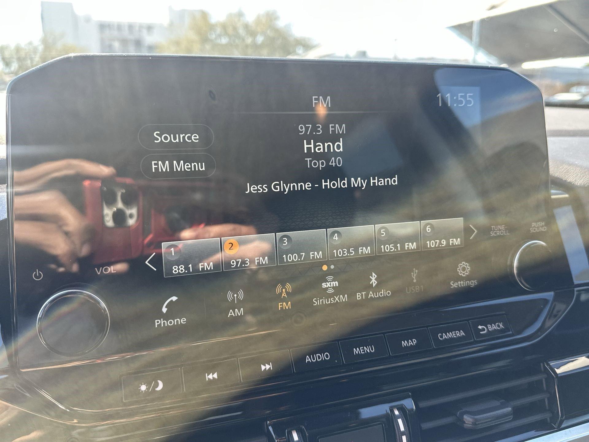 Nissan Pathfinder Platinum - Thumbnail 13