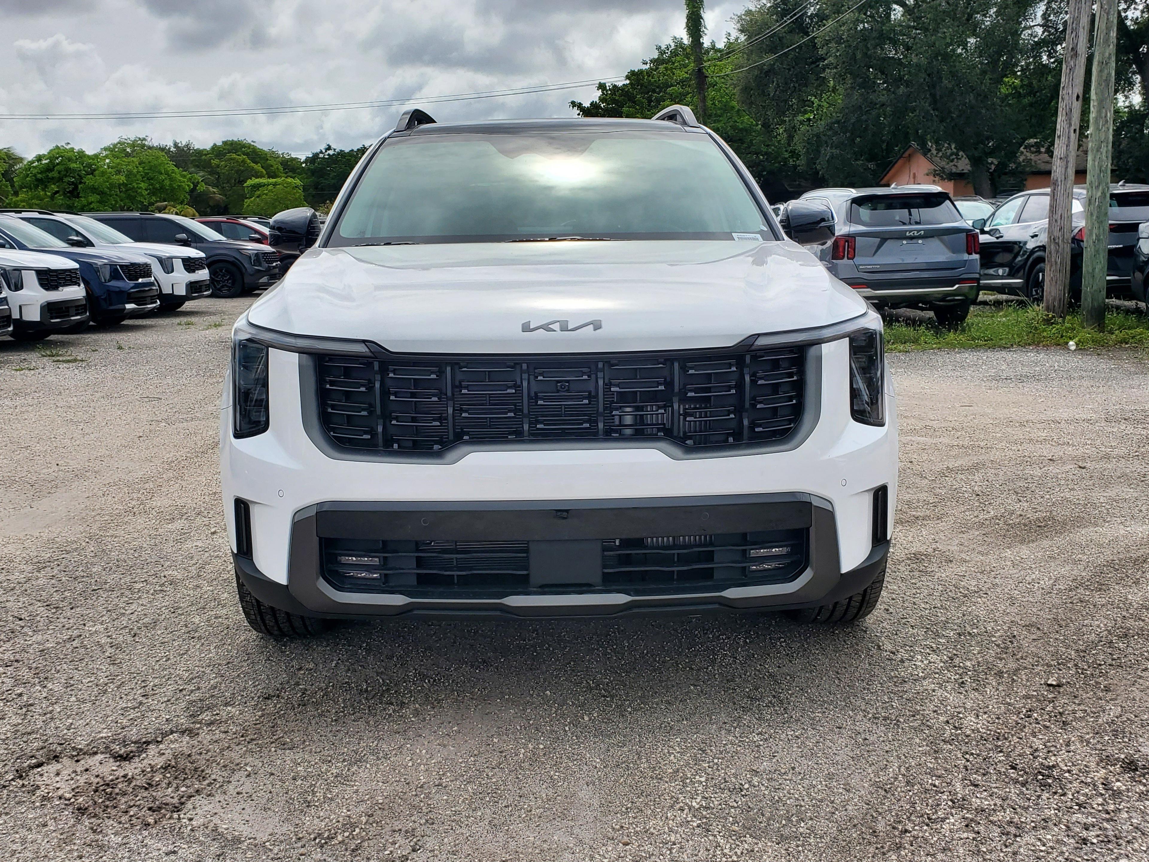 Kia Sorento X-Line Sx - Thumbnail 3