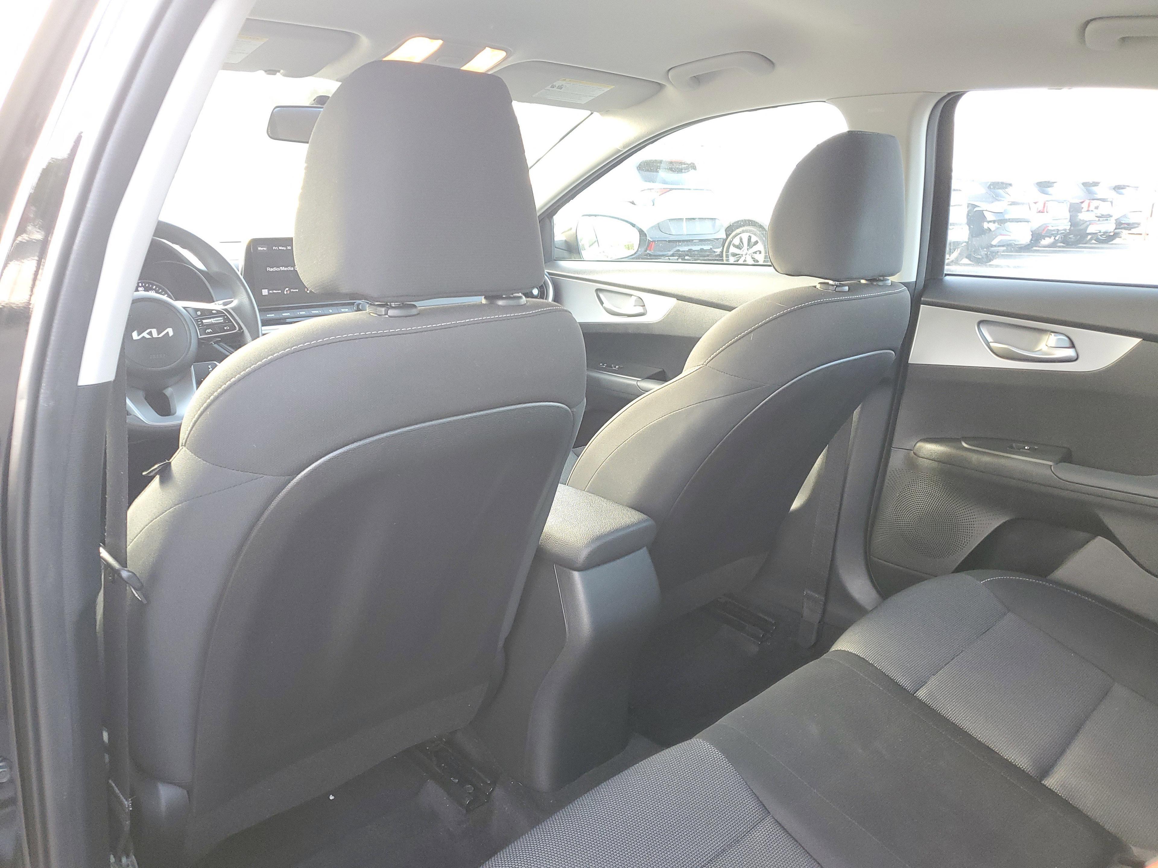 Kia Forte Lxs - Thumbnail 9