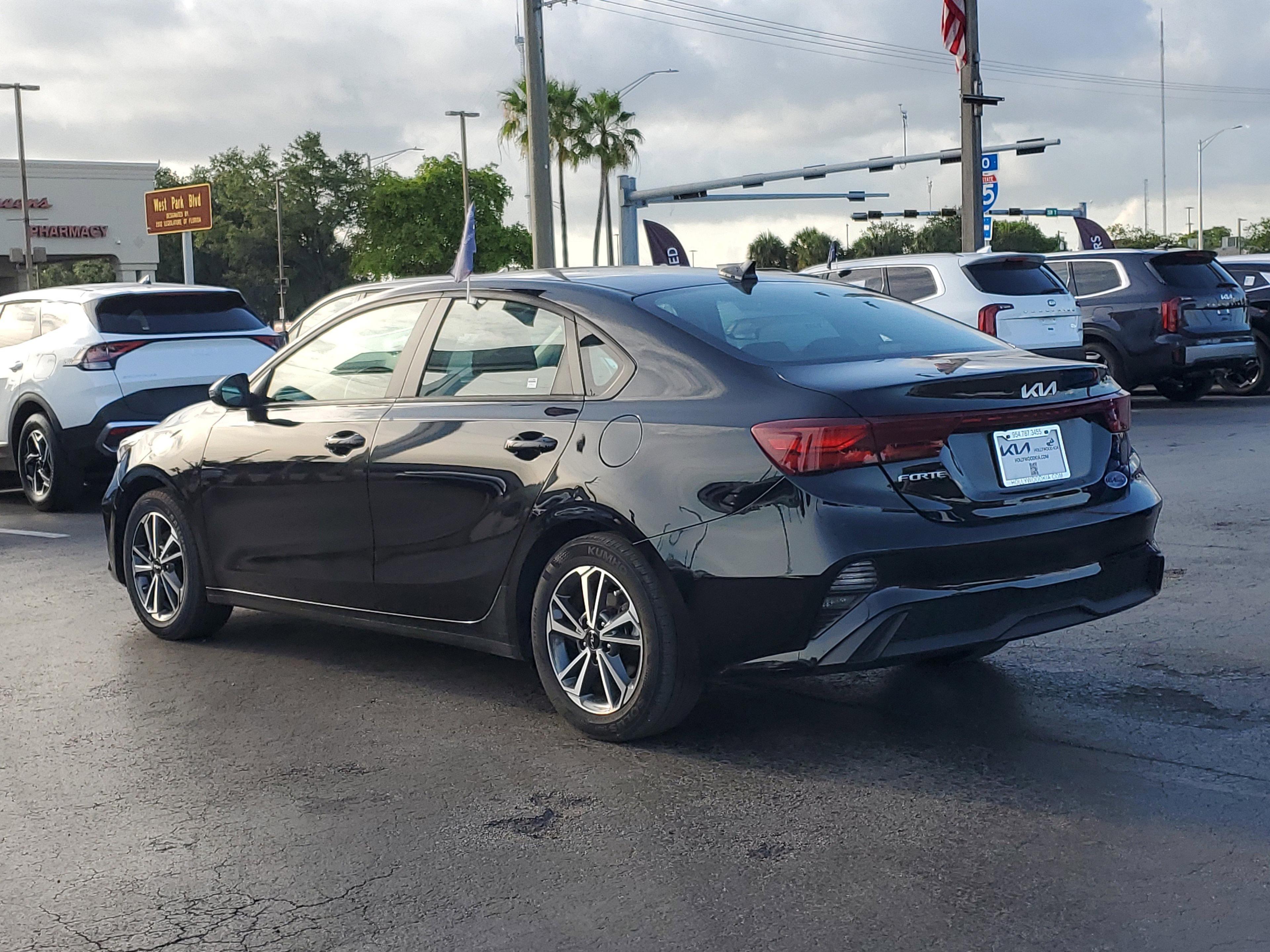 Kia Forte Lxs - Thumbnail 4