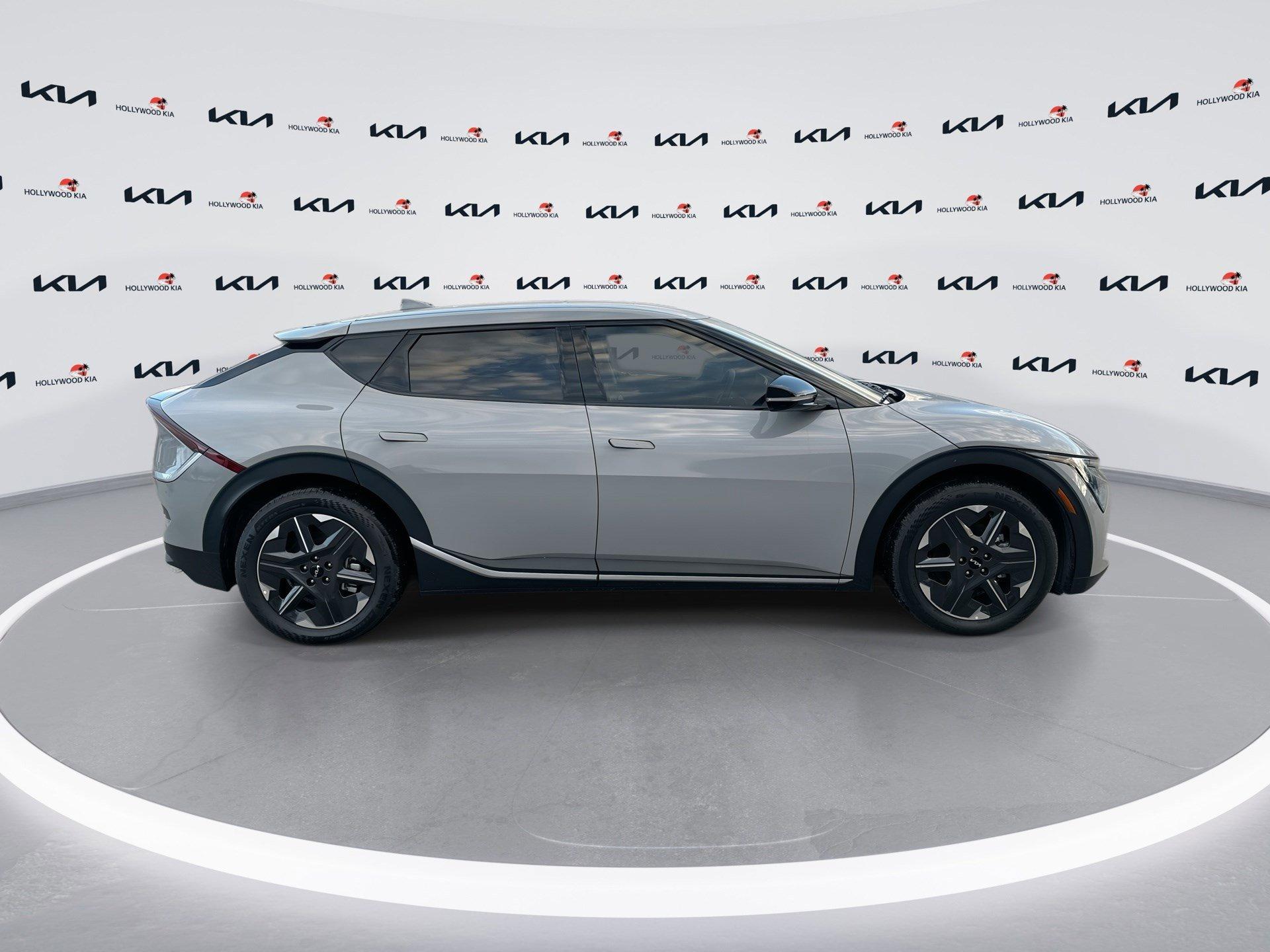 Kia Ev6 Light Long Range Awd - Thumbnail 10