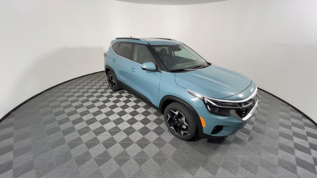 Kia Seltos Ex - Thumbnail 3