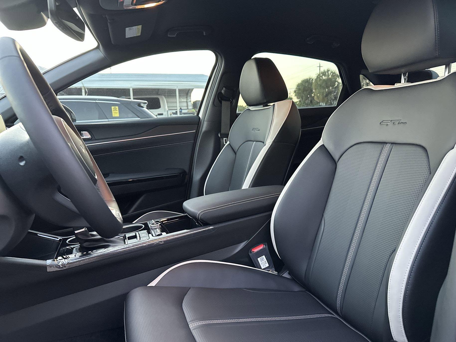 Kia K5 Gt-Line - Thumbnail 17