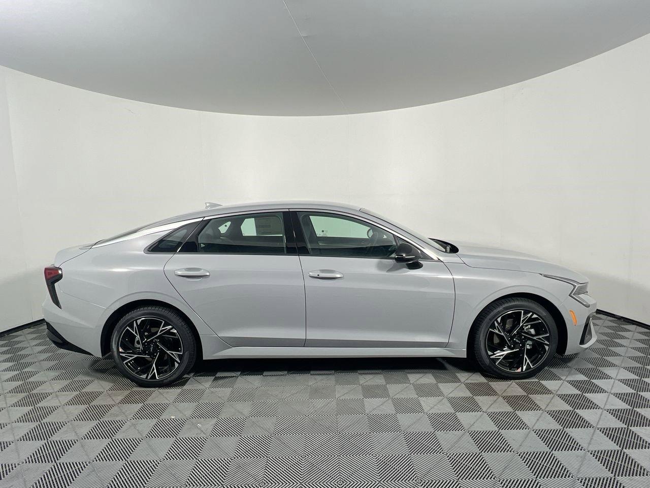 Kia K5 Gt-Line - Thumbnail 7