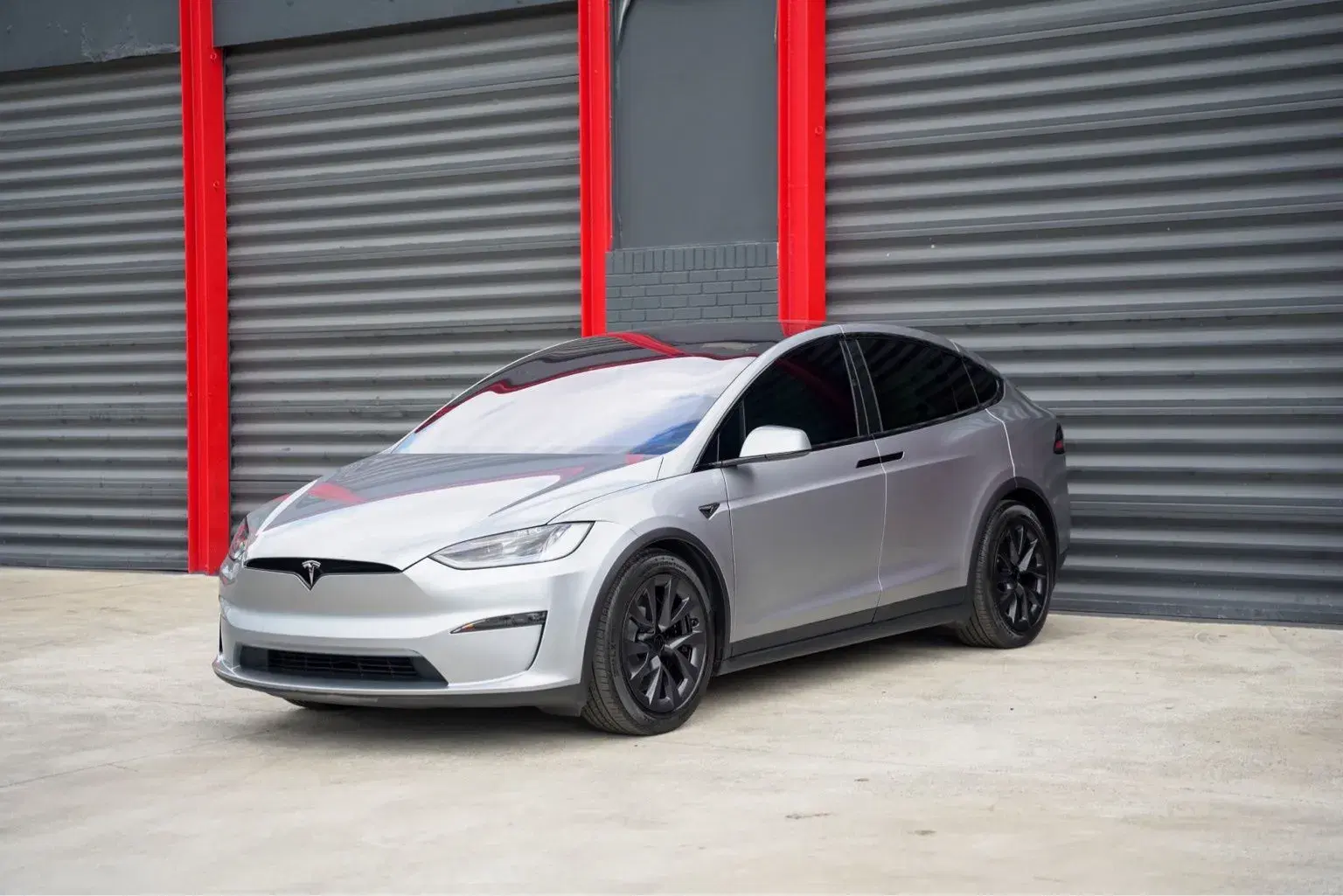 Tesla Model X - View 1