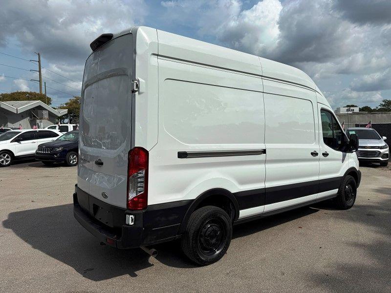 Ford Transit Cargo Van - Thumbnail 6
