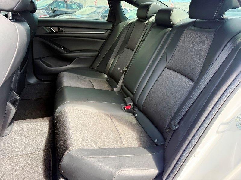 Honda Accord Sedan Sport - Thumbnail 15
