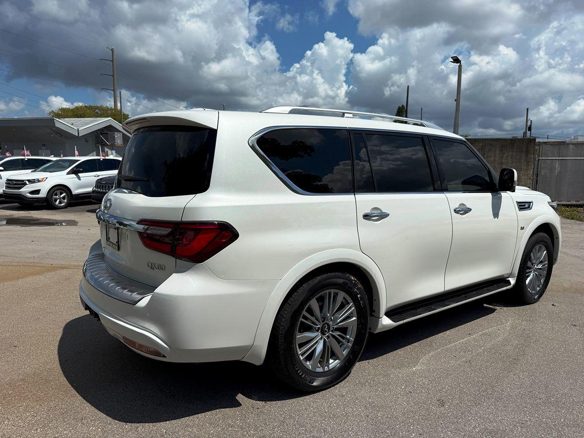 Infiniti Qx80 Luxe - Thumbnail 6
