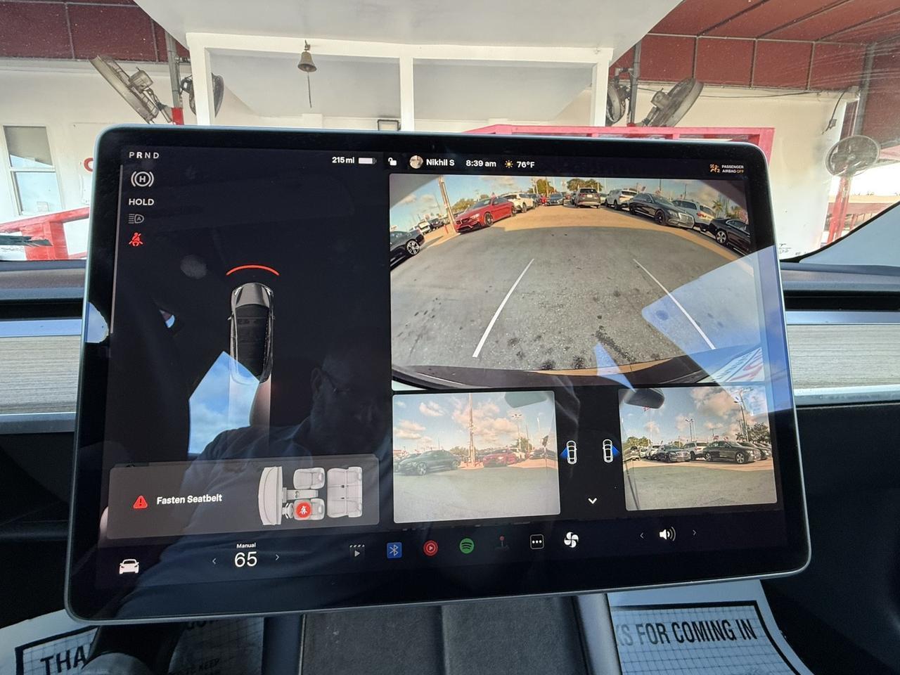 Tesla Model 3 - Thumbnail 18