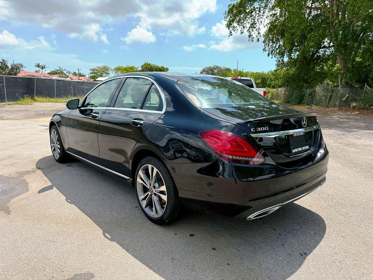 Mercedes-Benz C 300 4Matic Sedan - Thumbnail 8