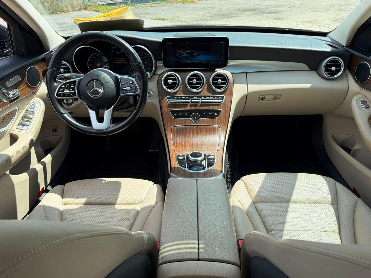 Mercedes-Benz C 300 4Matic Sedan - Thumbnail 19