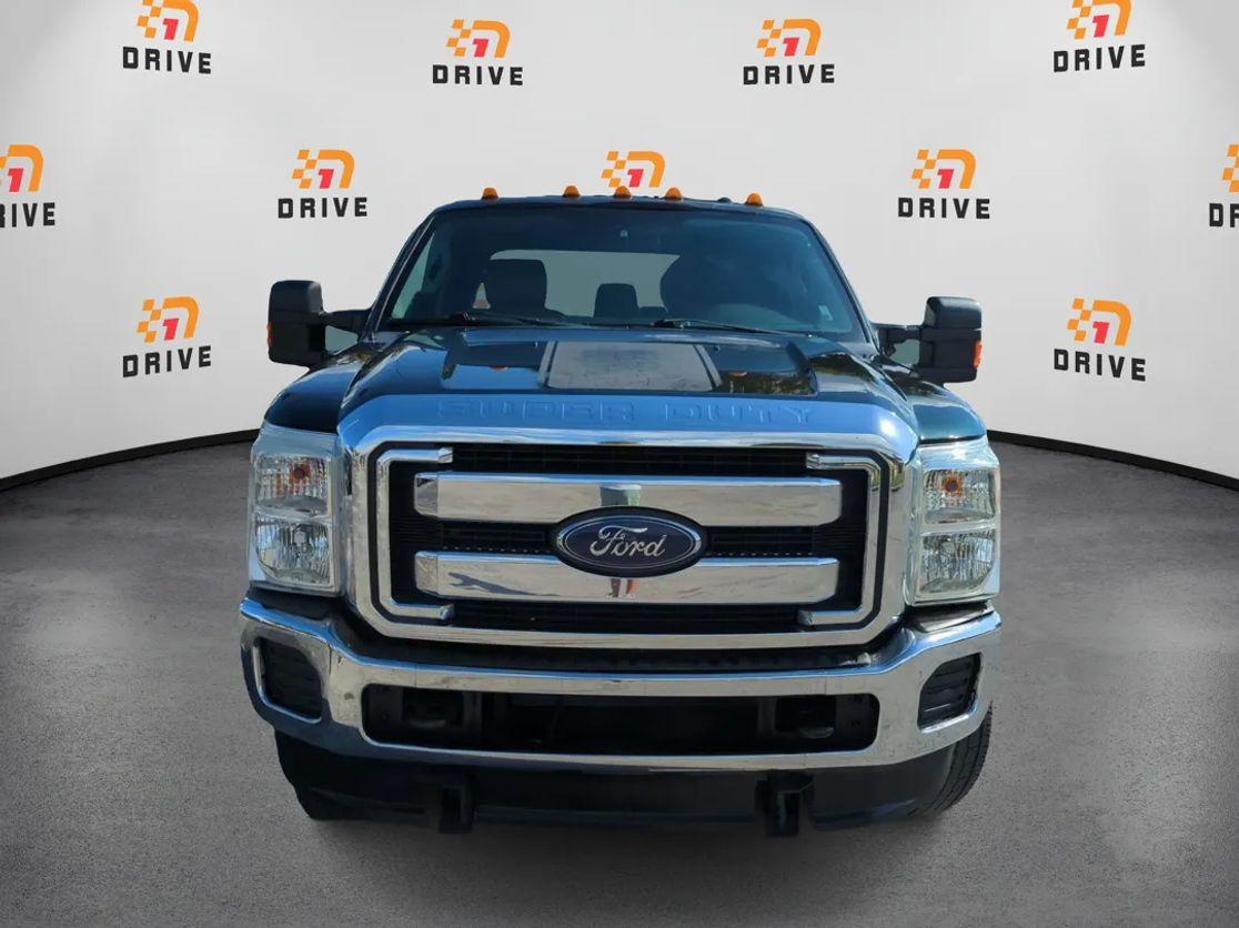 Ford F350 Super Duty Crew Cab - Thumbnail 15