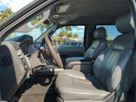 Ford F350 Super Duty Crew Cab - Thumbnail 10