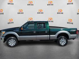 Ford F350 Super Duty Crew Cab - Thumbnail 9