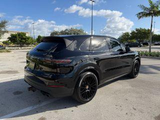 Porsche Cayenne - Thumbnail 13