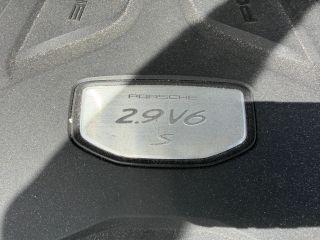 Porsche Cayenne - Thumbnail 3