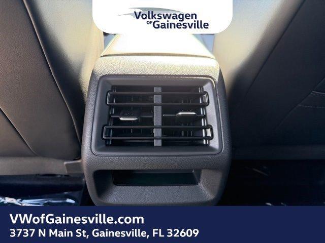 Volkswagen Tiguan Se R-Line Black Fwd Sport Utility - Thumbnail 9