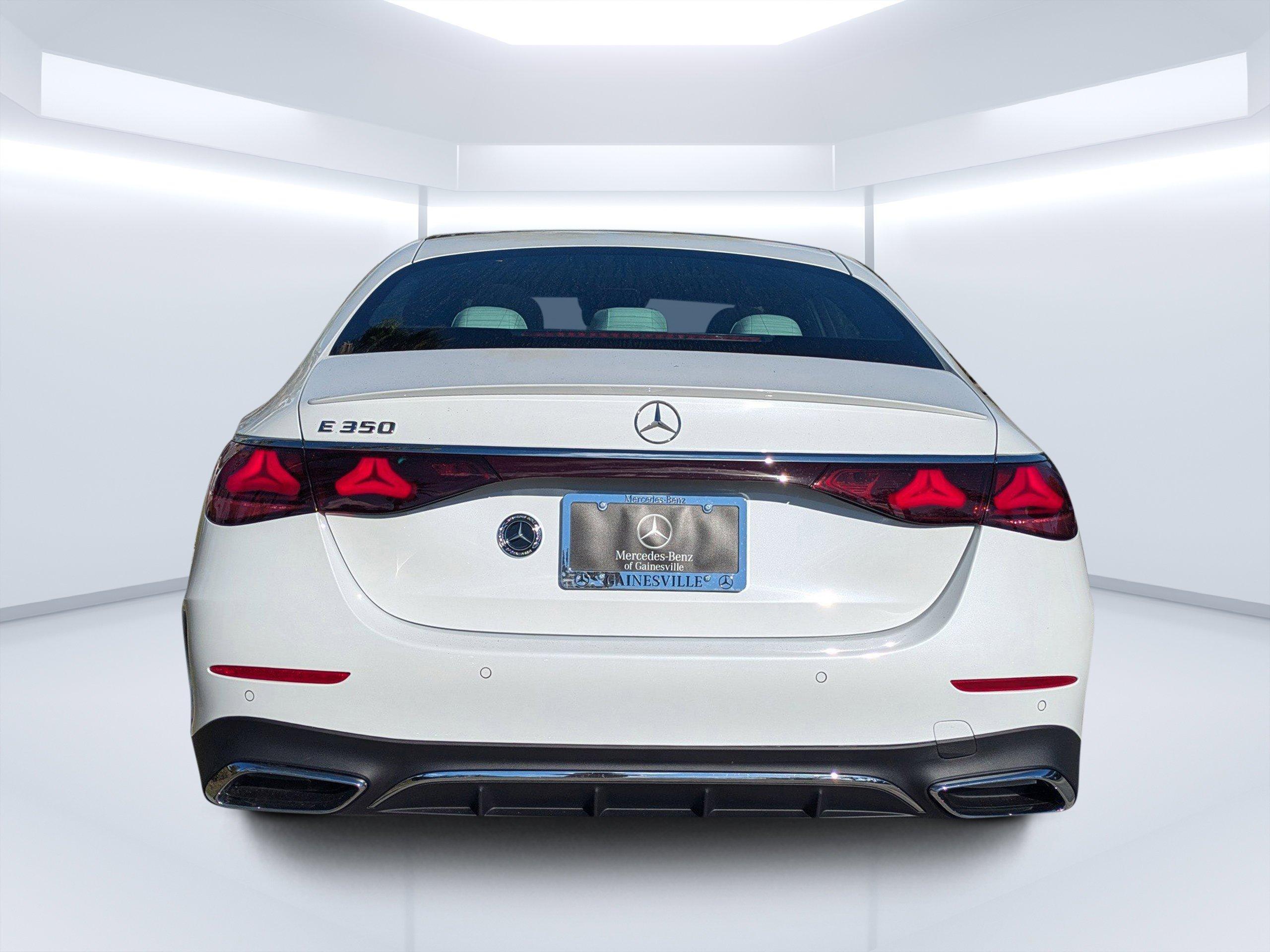 Mercedes-Benz Sedan E 350 With Navigation - Thumbnail 5