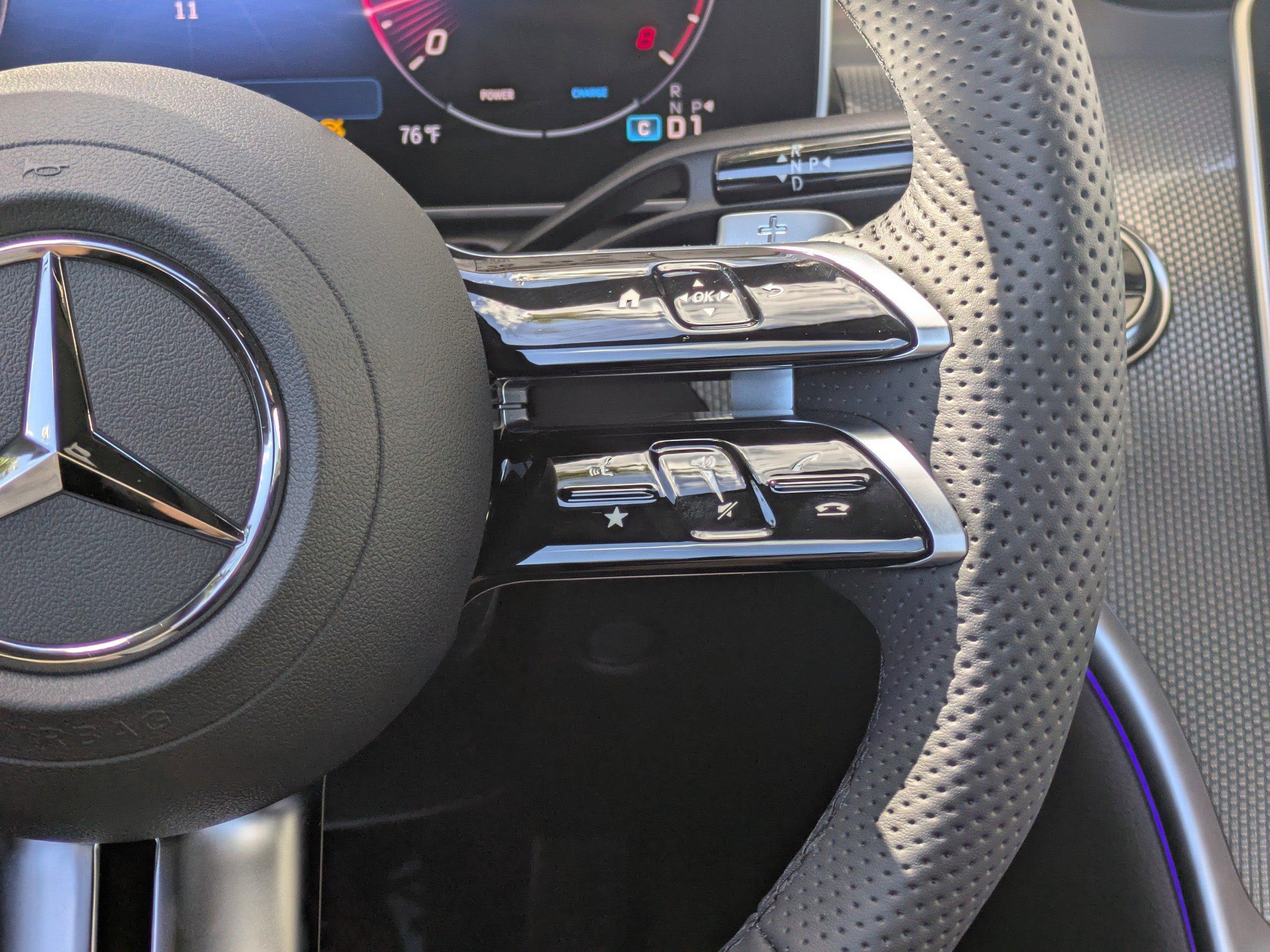 Mercedes-Benz Cle Convertible 300 With Navigation & Awd - Thumbnail 19