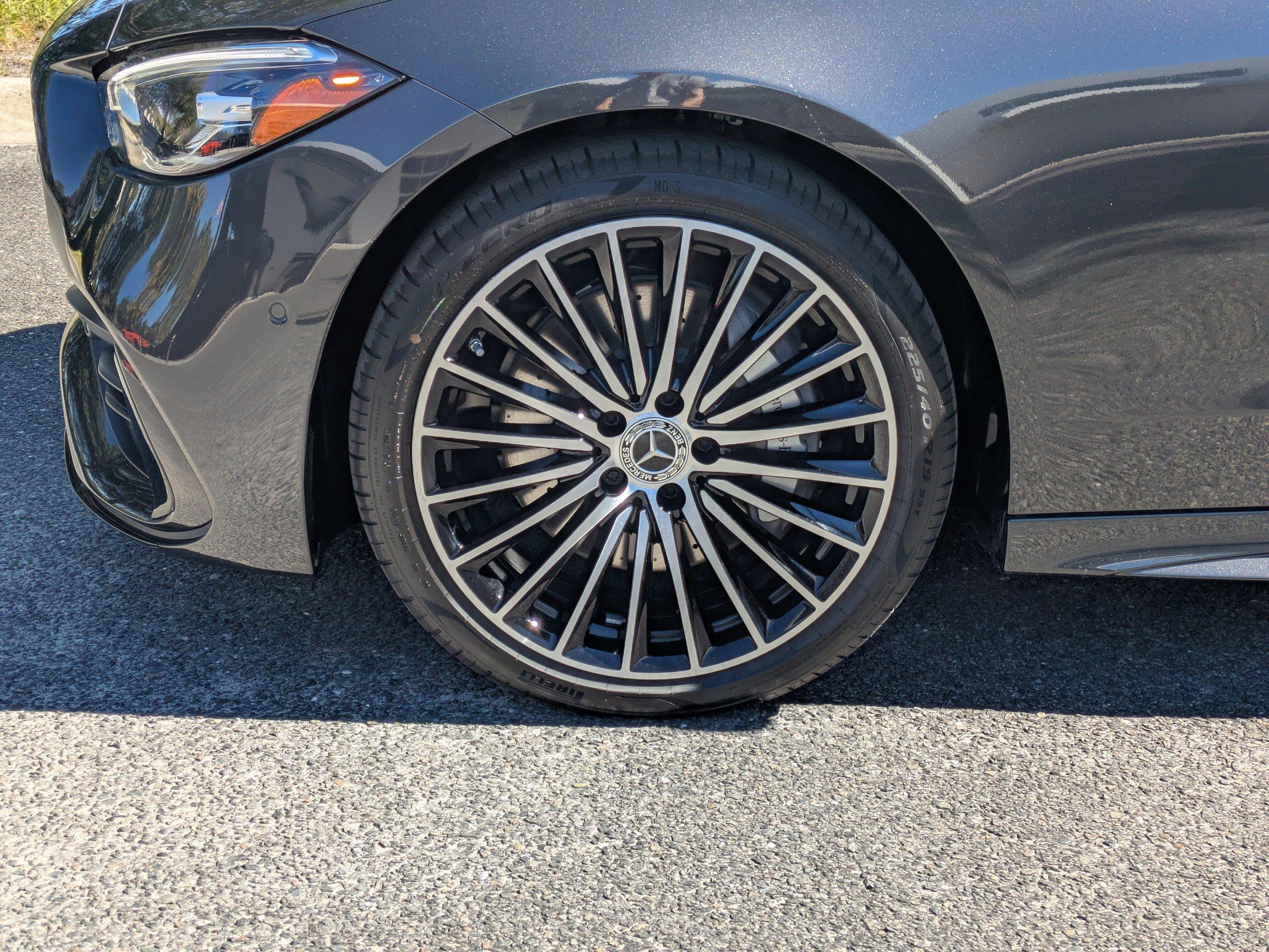 Mercedes-Benz C 300 Rwd Sedan - Thumbnail 4