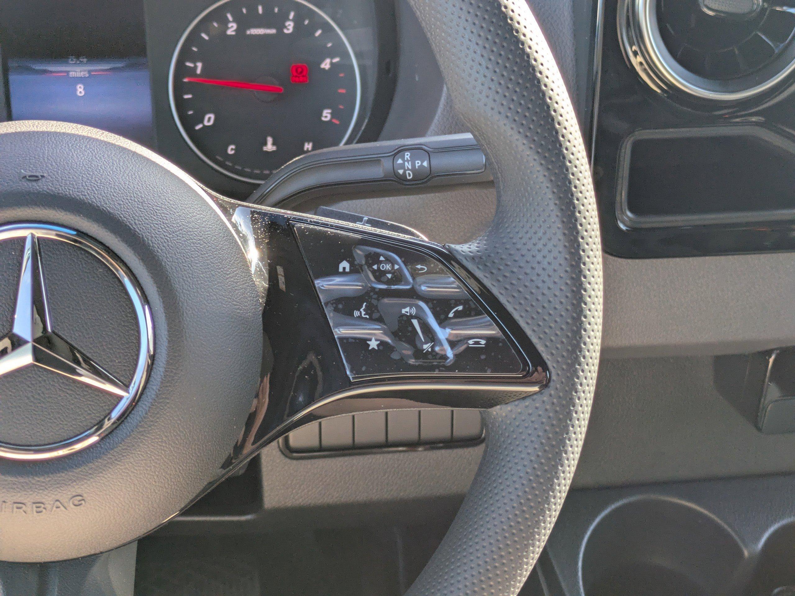 Mercedes-Benz Sprinter Cargo Van 170 Wb Rwd Van - Thumbnail 16