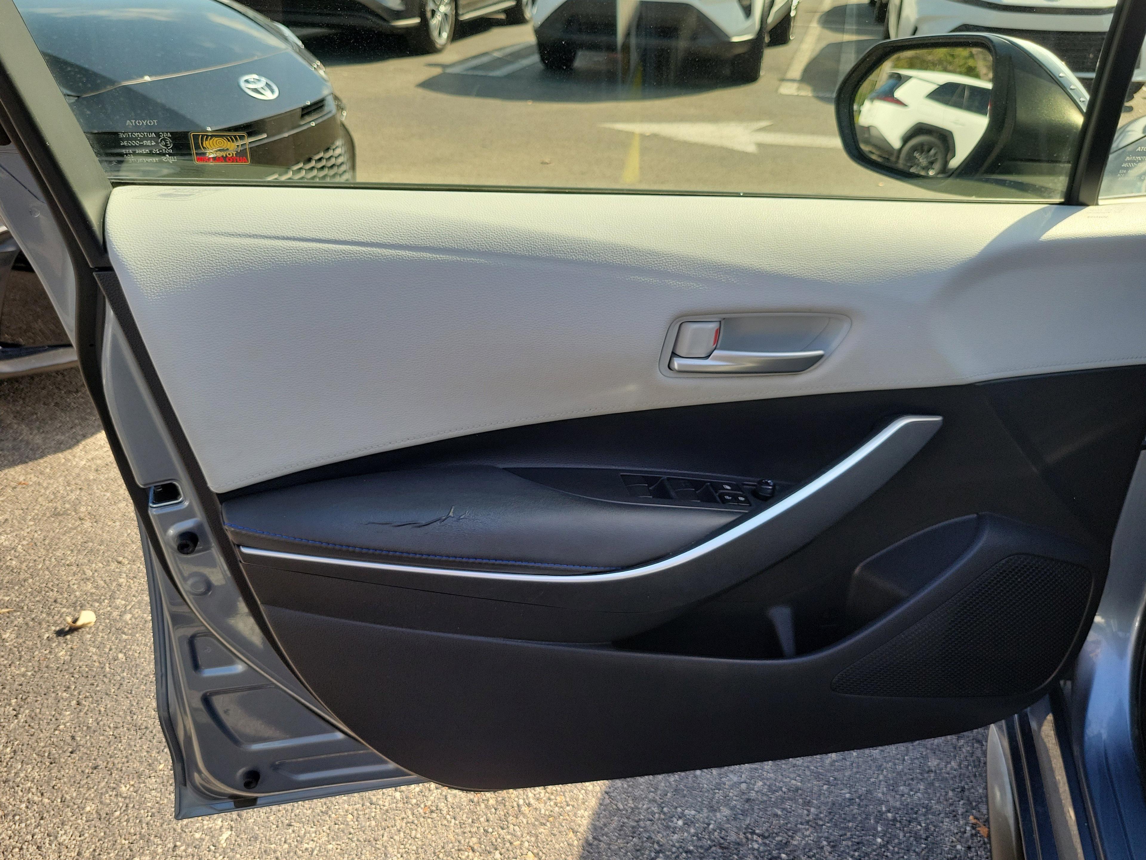 Toyota Corolla Se Fwd - Thumbnail 13