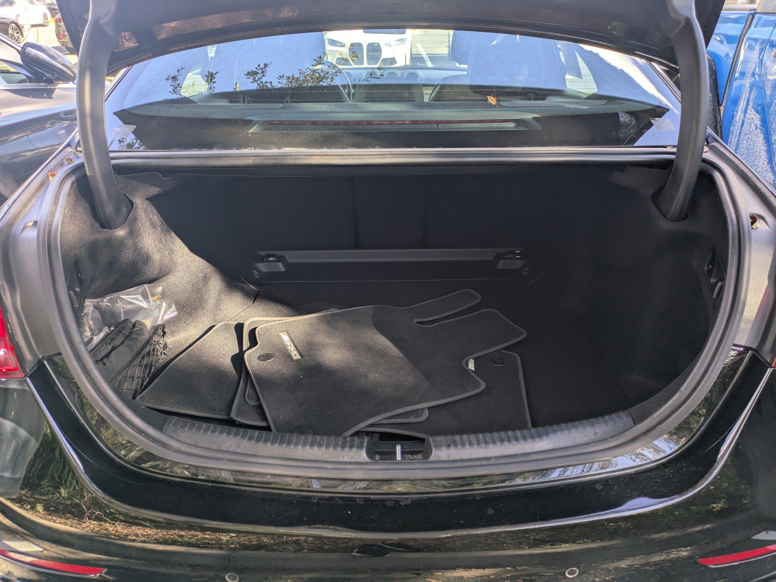 Mercedes-Benz C 300 Rwd 4Dr Car - Thumbnail 13