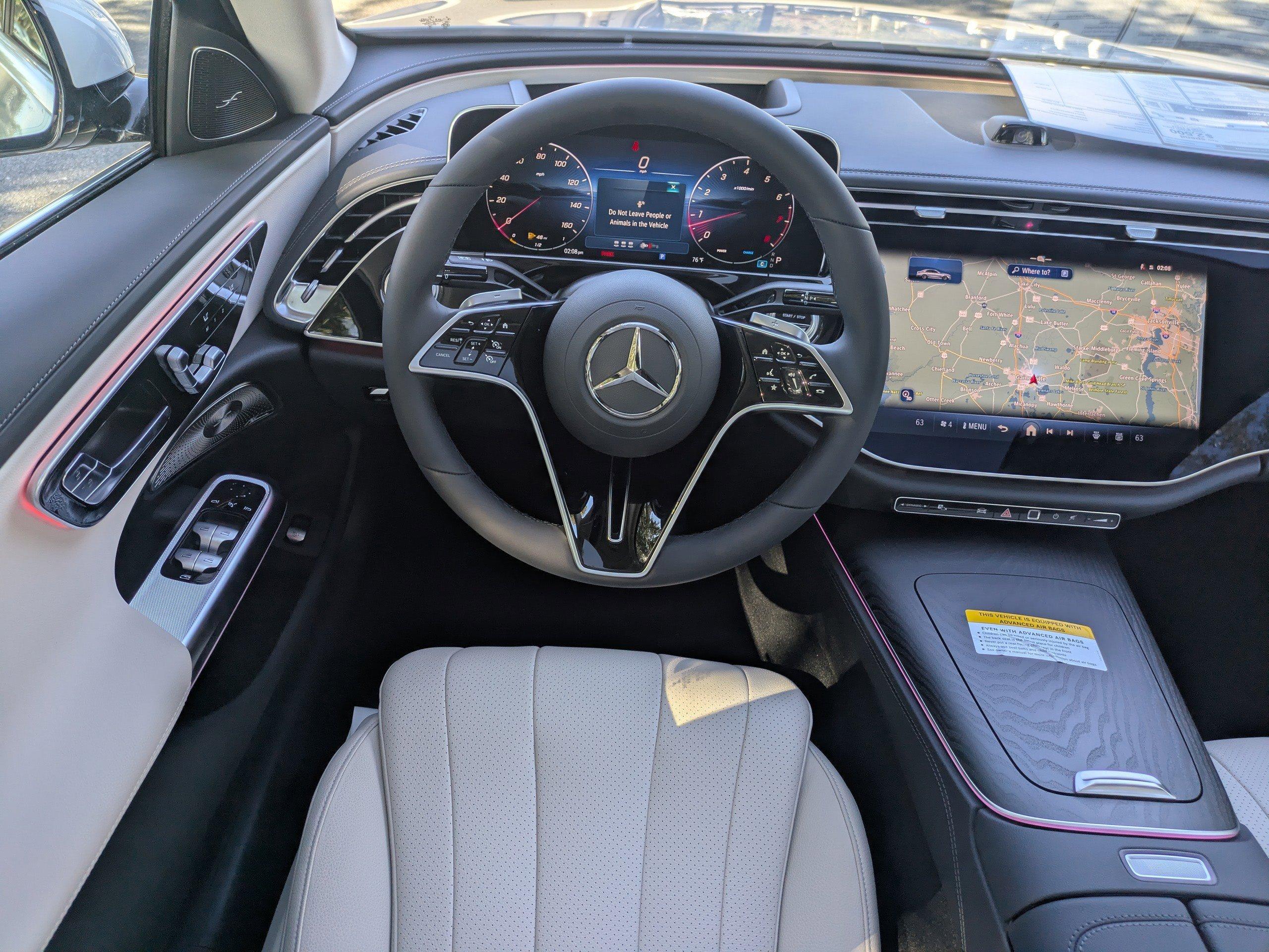 Mercedes-Benz Sedan E 350 With Navigation - Thumbnail 17