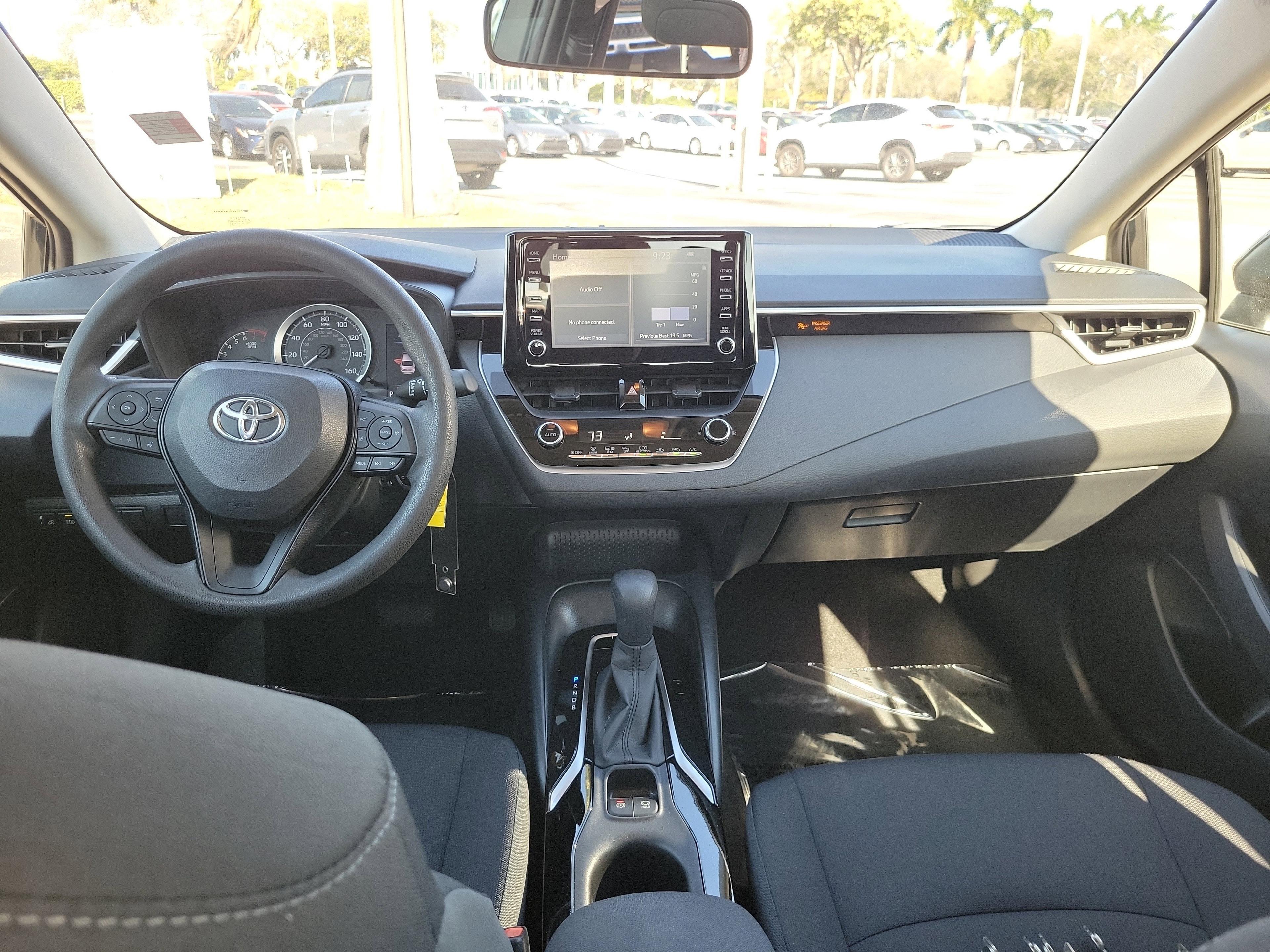 Toyota Corolla Le Fwd - Thumbnail 11