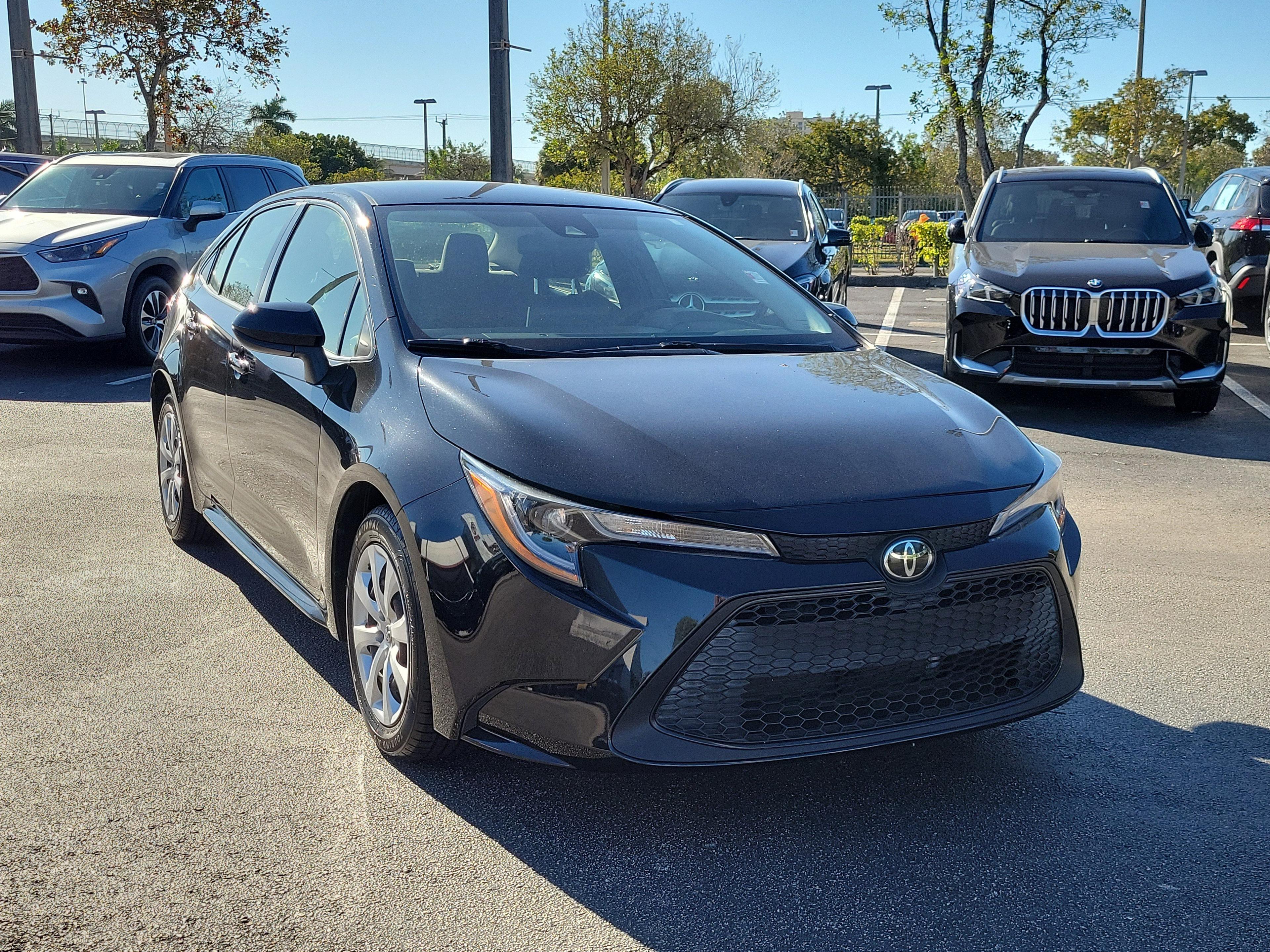 Toyota Corolla Le Fwd - Thumbnail 4