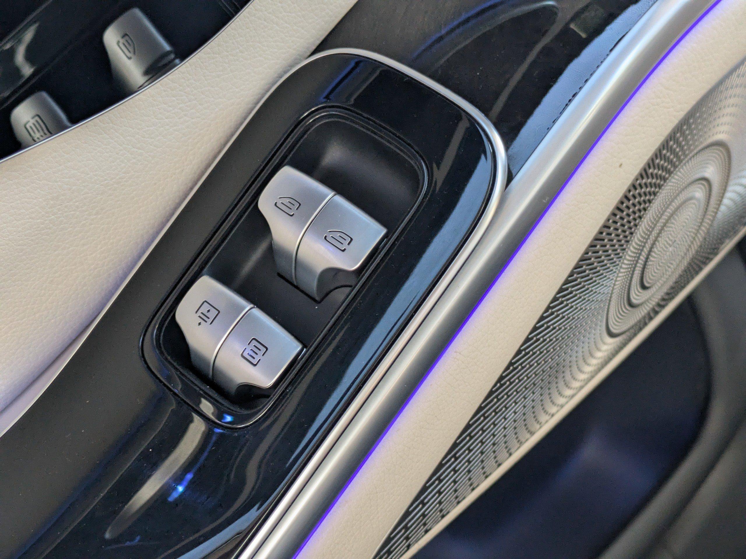 Mercedes-Benz 4Dr Car S 500 With Navigation & Awd - Thumbnail 17