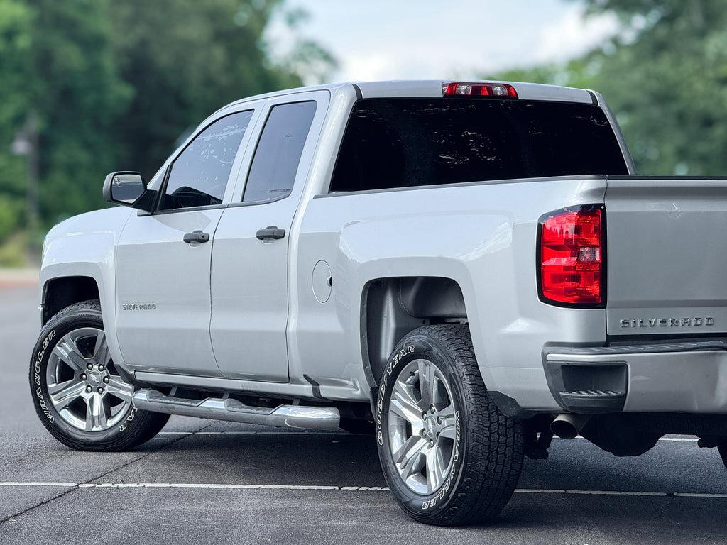 Chevrolet Silverado 1500 V8 - Thumbnail 12