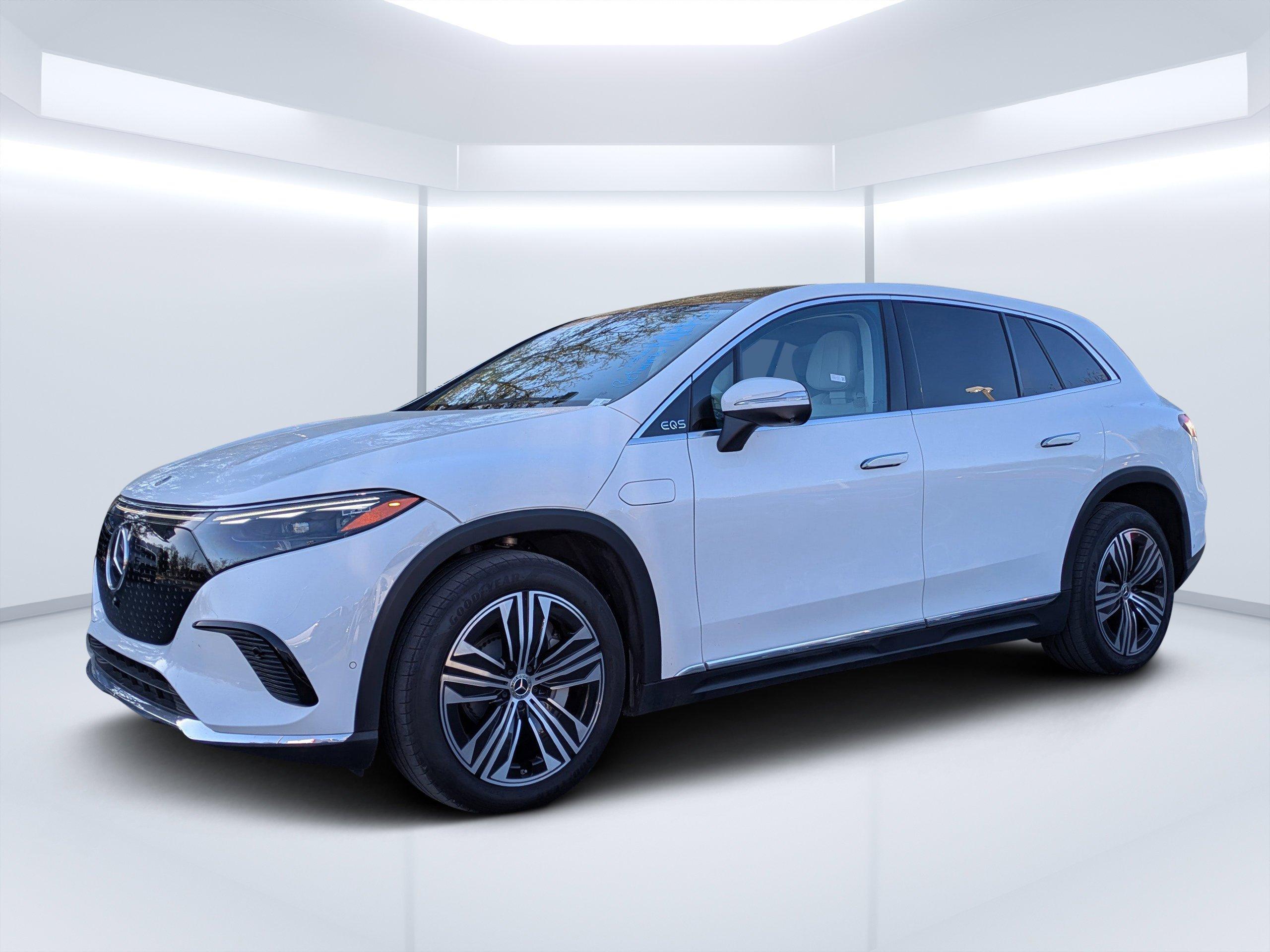 Mercedes-Benz Eqs Sport Utility 450+ With Navigation - Thumbnail 11