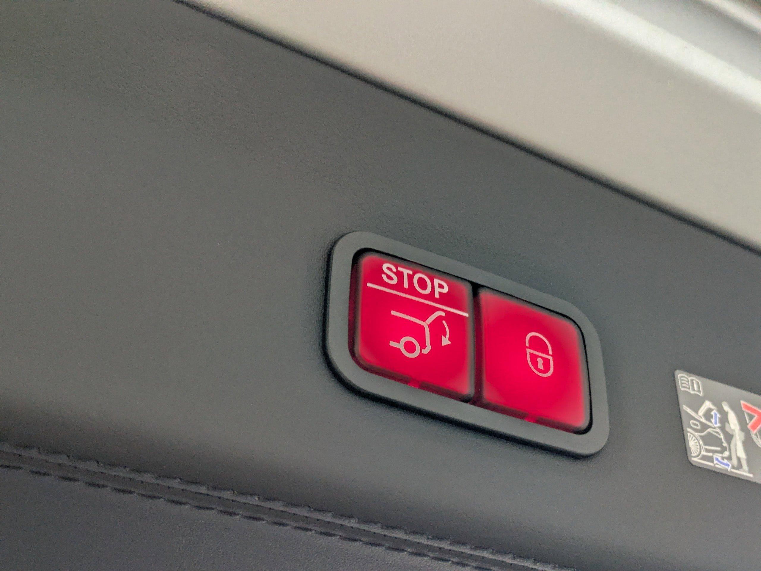 Mercedes-Benz Gls Suv Maybach 600 With Navigation & Awd - Thumbnail 15