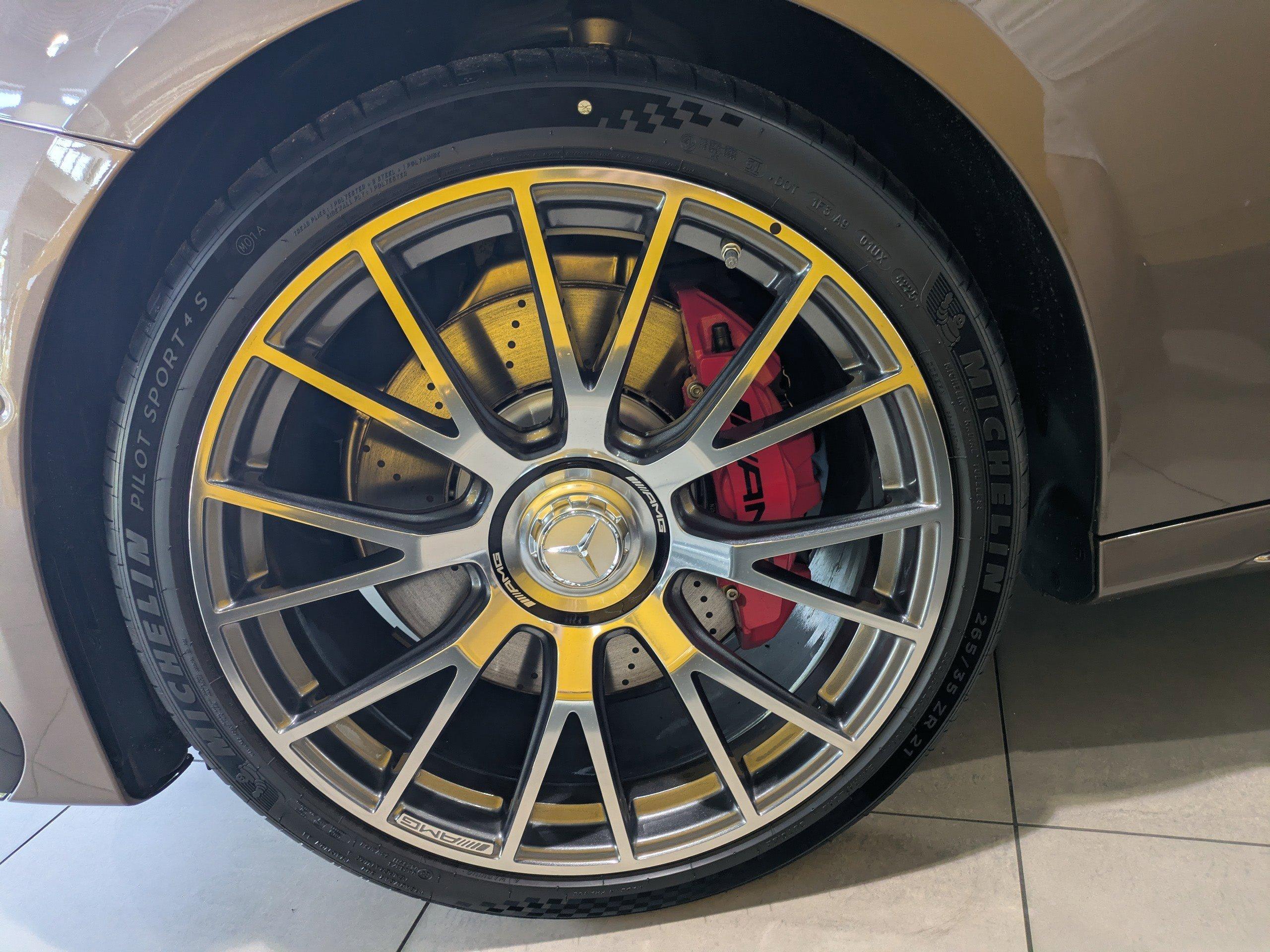 Mercedes-Benz Sedan Amg® E 53 E 4Matic®+ With Navigation & Awd - Thumbnail 4