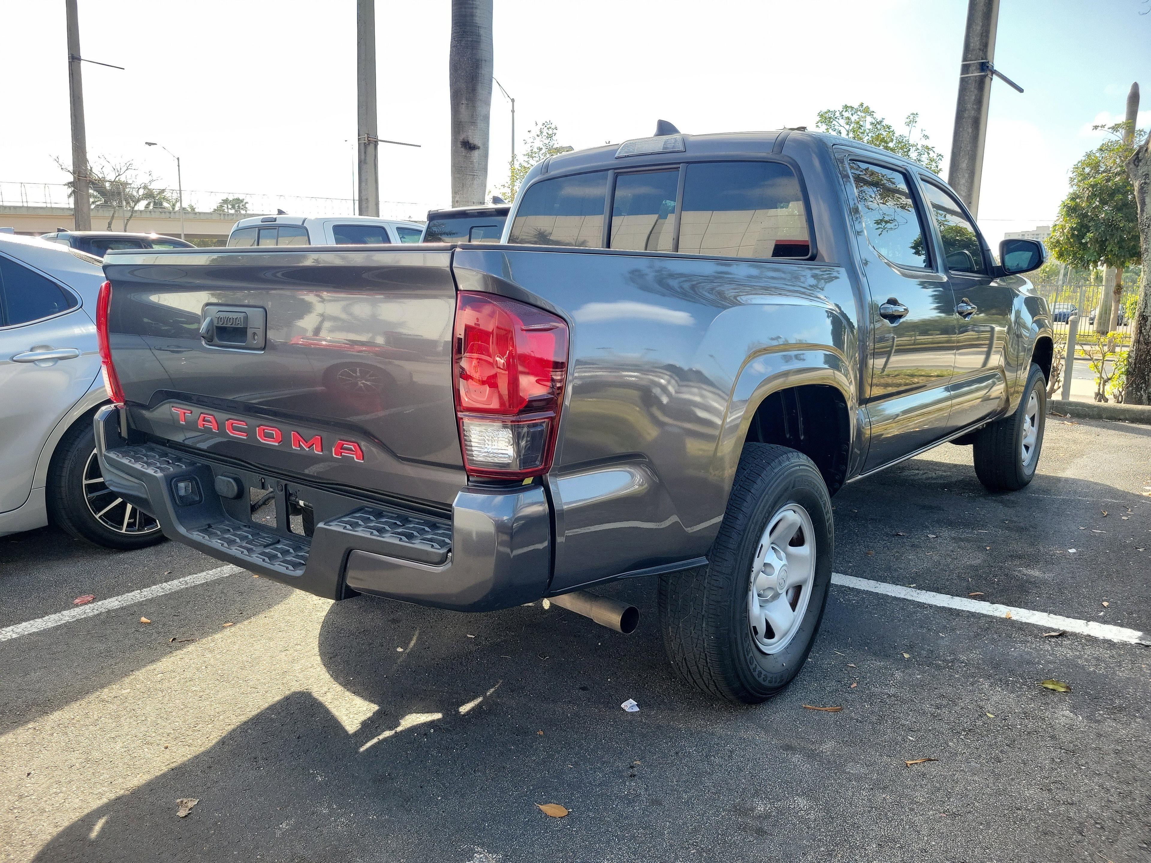 Toyota Tacoma 2Wd Sr Rwd Crew Cab - Thumbnail 5