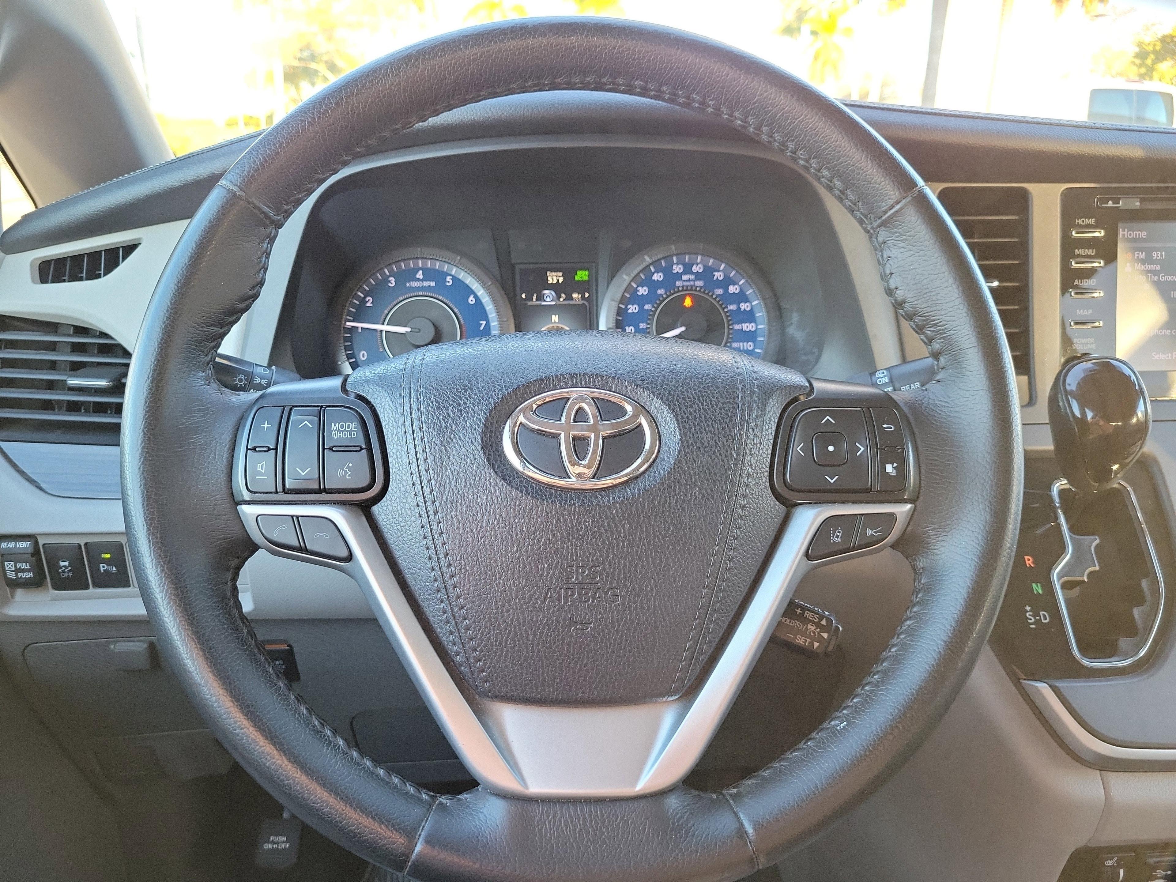 Toyota Sienna Xle Fwd - Thumbnail 15