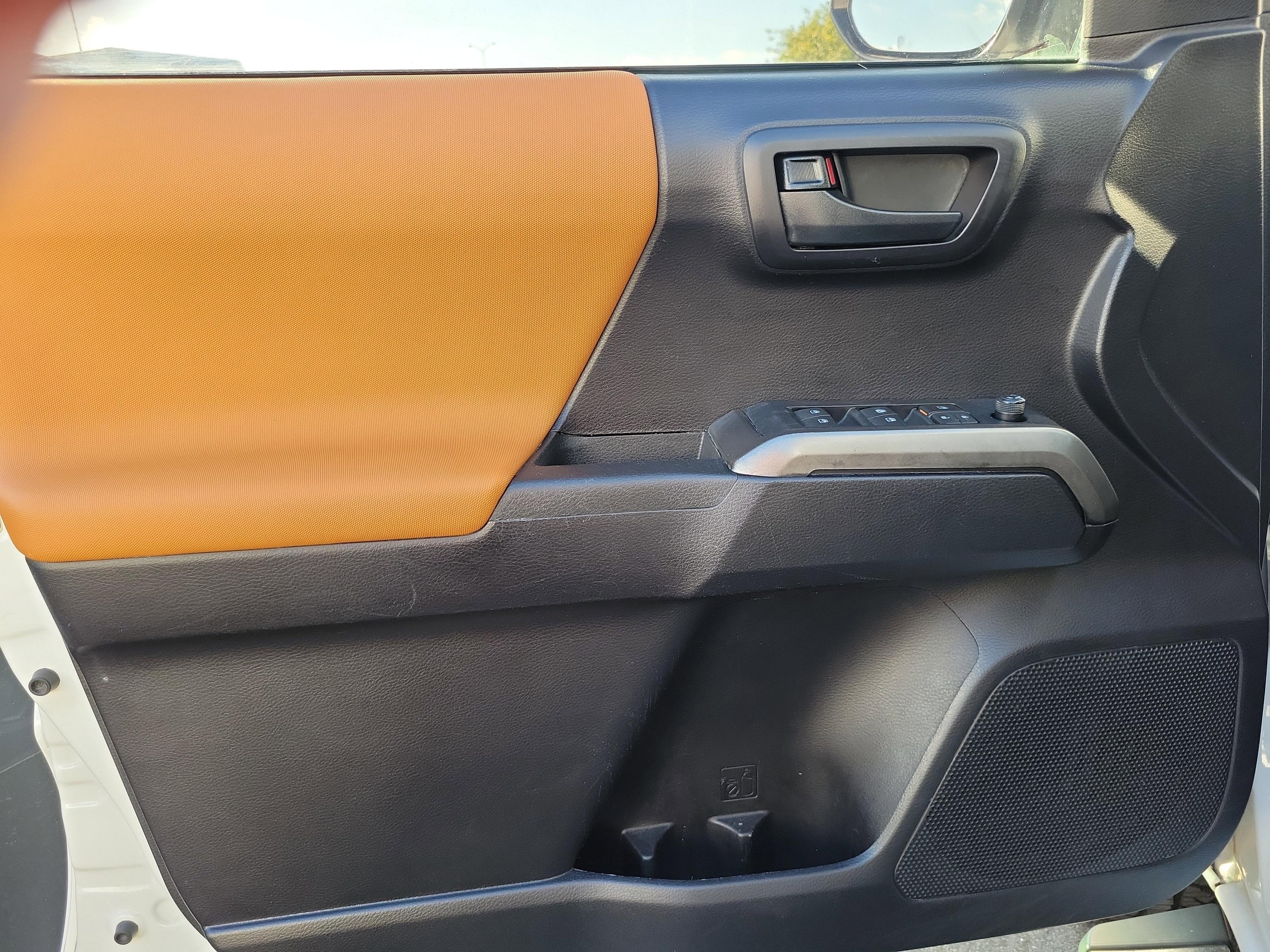 Toyota Tacoma 2Wd Sr5 Rwd Crew Cab - Thumbnail 13