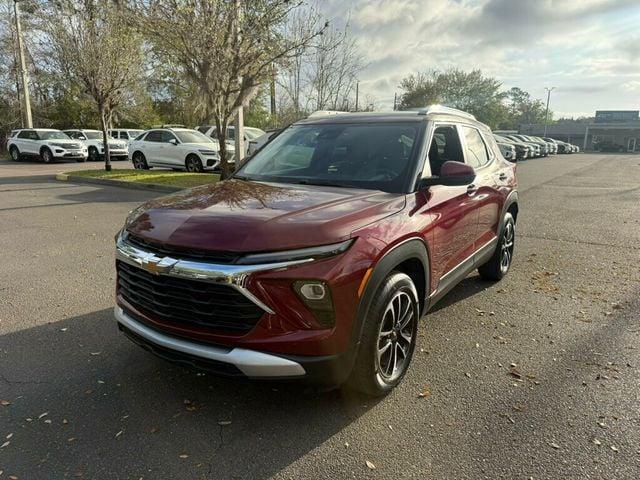 Chevrolet Trailblazer FWD 4dr LT - View 1