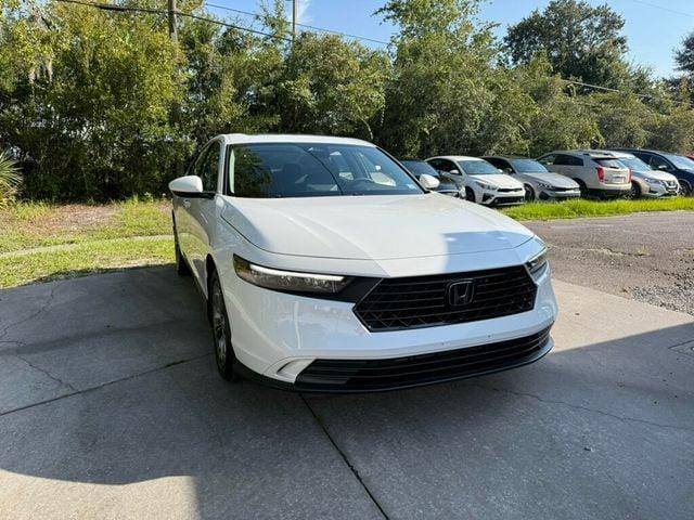 Honda Accord Sedan EX CVT - View 1