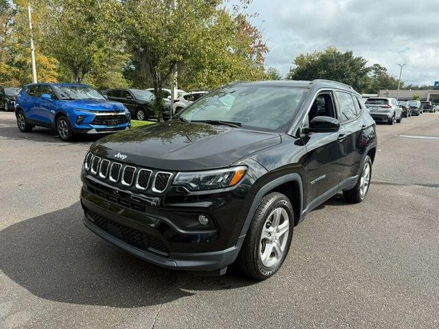 Jeep Compass Latitude Lux 4x4 - View 1