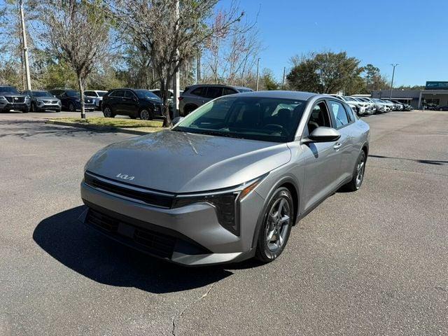 Kia K4 LXS FWD - View 1