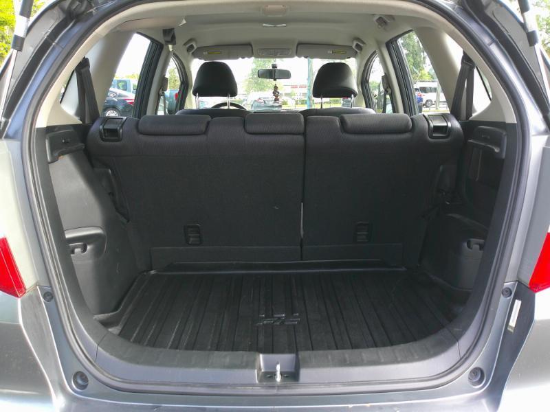 Honda Fitsport 5-Speed At - Thumbnail 9