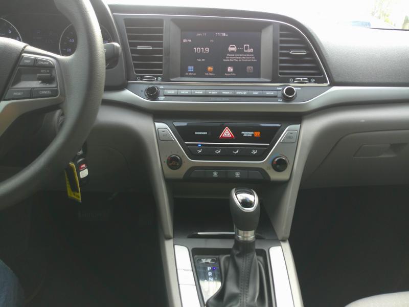 Hyundai Elantrase 4D Sedan - Thumbnail 15