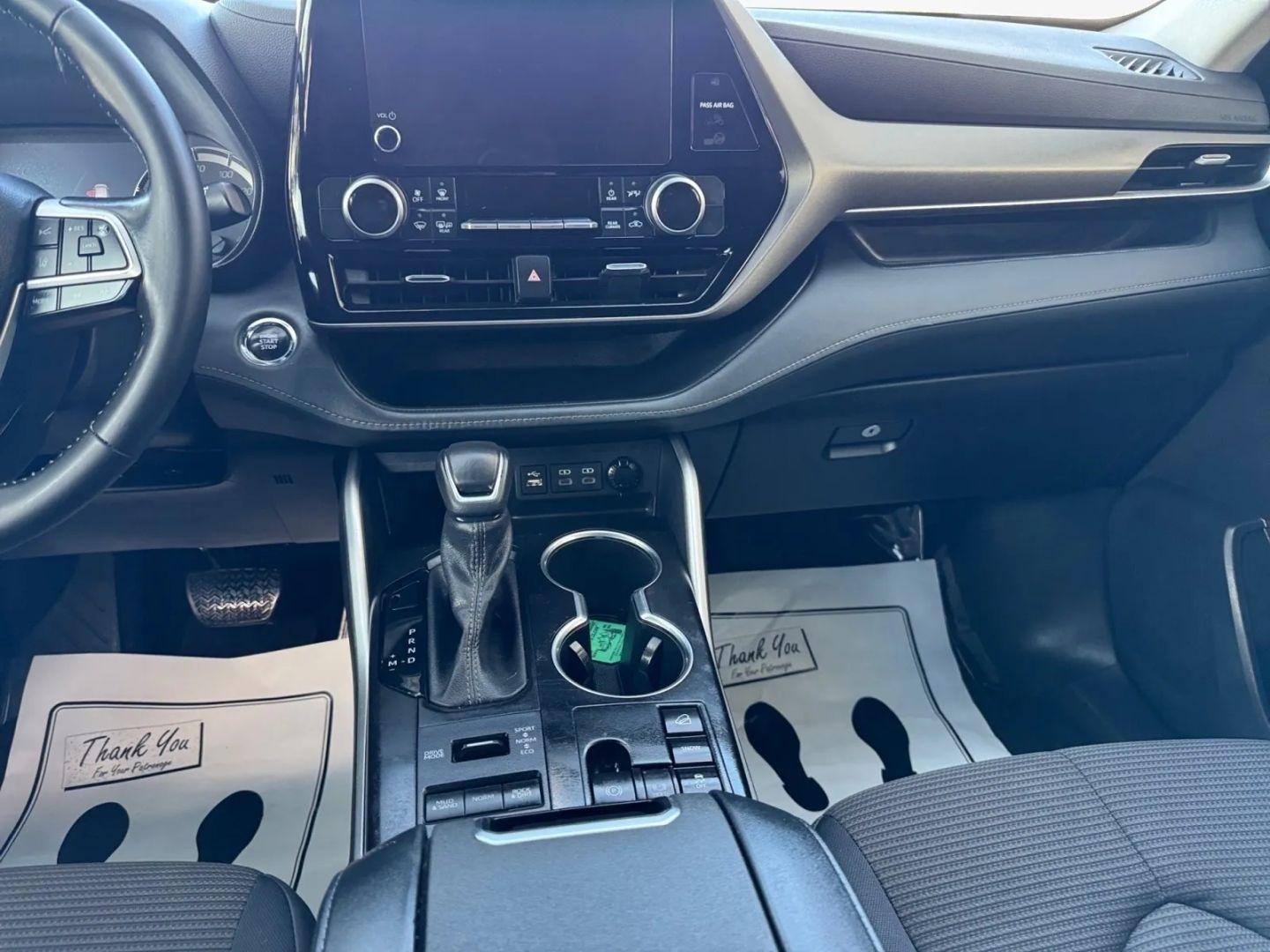 Toyota Highlander Le Sport Utility 4D - Thumbnail 18