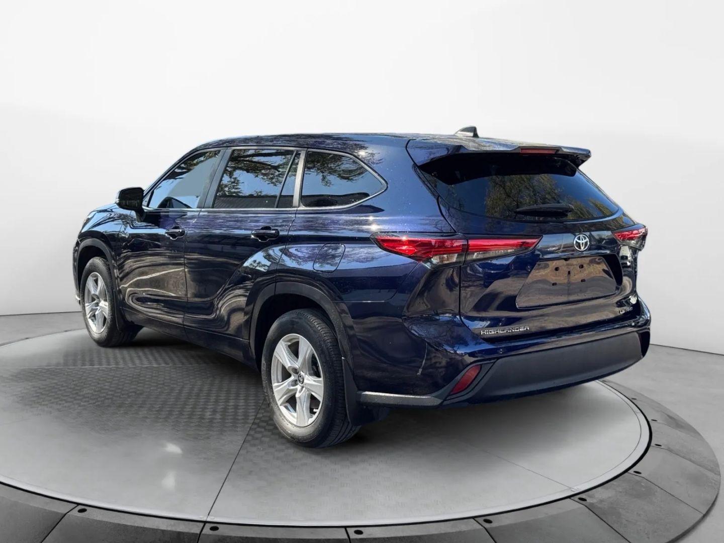 Toyota Highlander Le Sport Utility 4D - Thumbnail 9