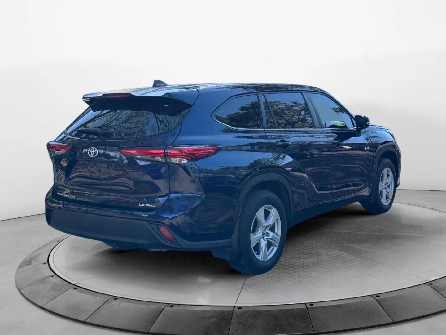 Toyota Highlander Le Sport Utility 4D - Thumbnail 7